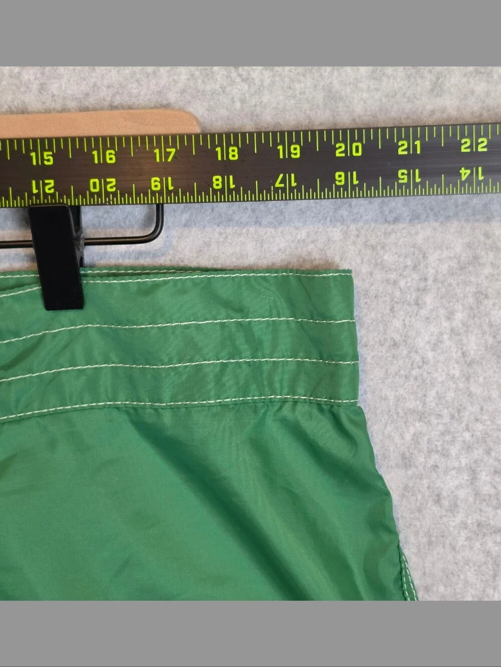Birdwell Beach Britches 312 Board Shorts Men's 39 Green 10